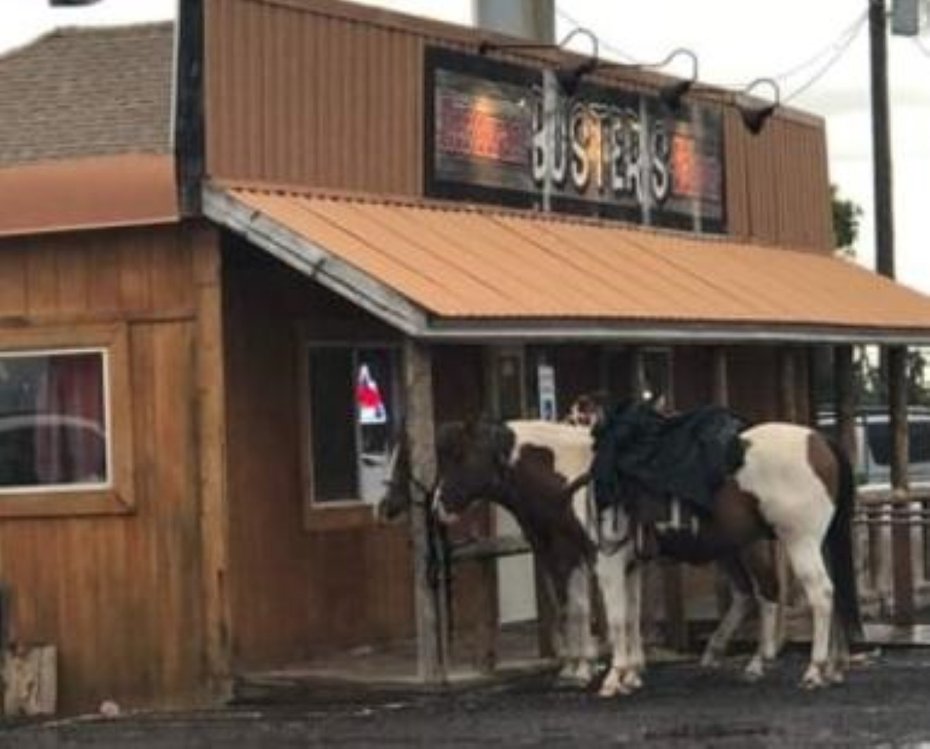 Buster's Restaurant Front